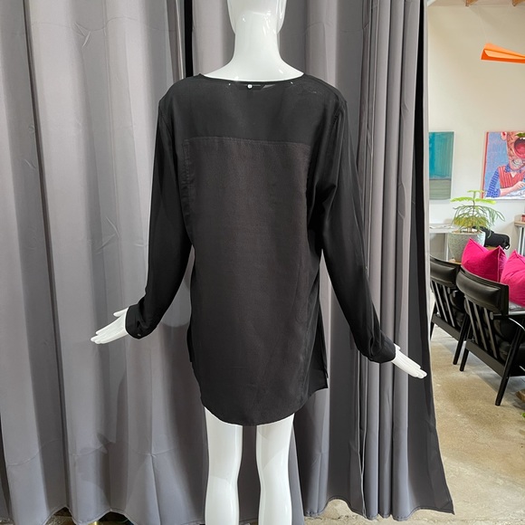 Calvin Klein Jeans Black Top - Picture 6 of 6